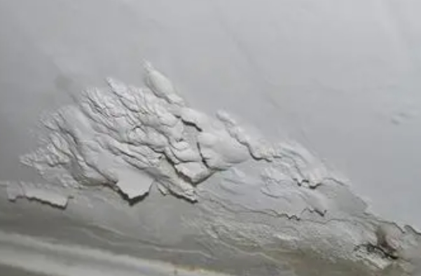 清水河楼顶漏水维修公司分享下清水河卫生间防水层的施工及细部处理。